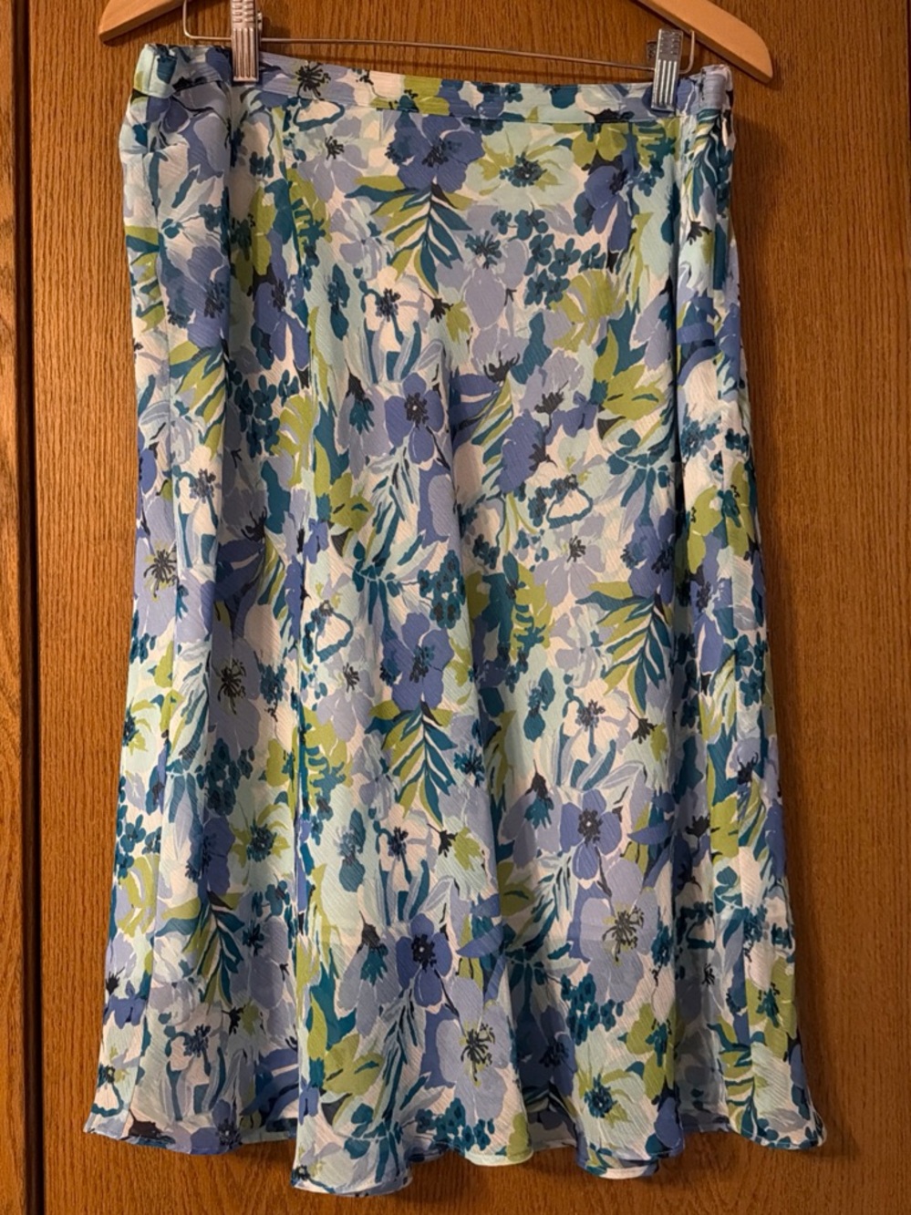 Jaclyn Smith Blue, Green and White Floral A-Line Skirt